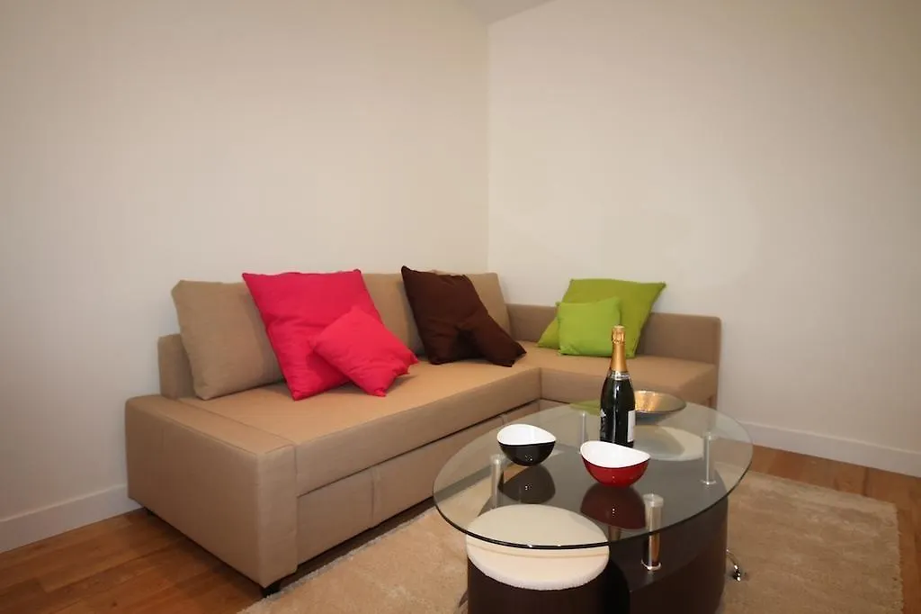 Beaumarchais Apartment *