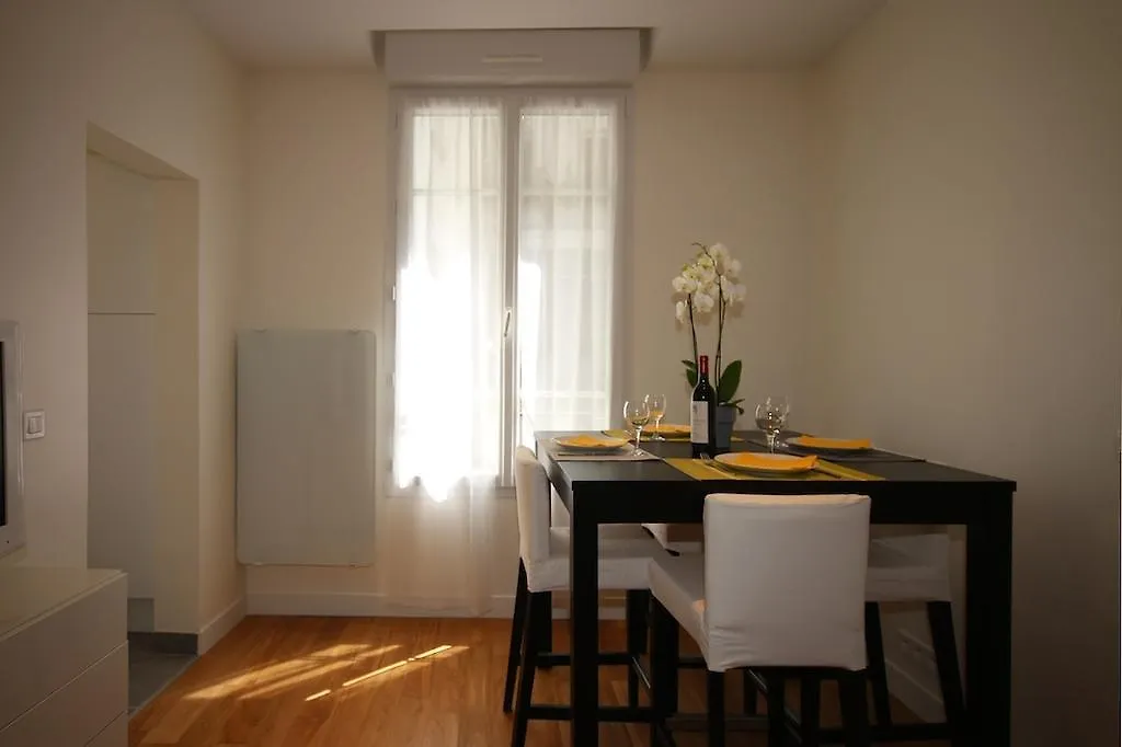 Apartment Beaumarchais